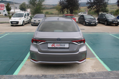 Toyota Corolla  1.8 HYBRİD DREAM 2020 Model Otomatik Vites