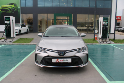 Toyota Corolla  1.8 HYBRİD DREAM 2020 Model Otomatik Vites