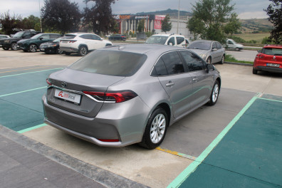 Toyota Corolla  1.8 HYBRİD DREAM 2020 Model Otomatik Vites