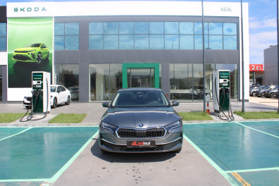 Skoda Octavia 1.5MHEV PREMİUM 2026 Model Otomatik Vites