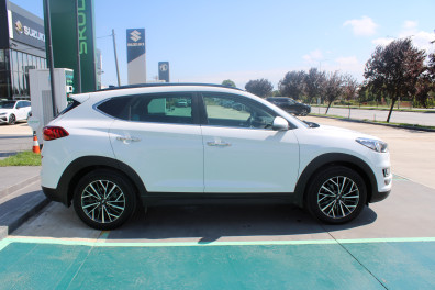 Hyundai Tucson 1.6CRDİ STYLE PLUS 2019 Model Otomatik Vites