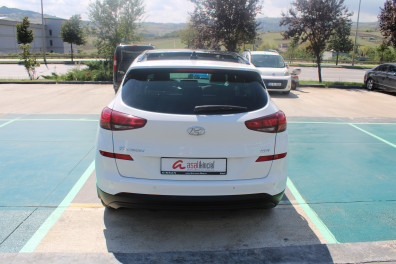 Hyundai Tucson 1.6CRDİ STYLE PLUS 2019 Model Otomatik Vites
