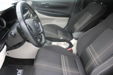 Hyundai i20  1.4MPİ STYLE 2021 Model Otomatik Vites