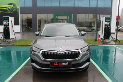 Skoda Karoq 1.5TSİ PREMİUM 2025 Model Otomatik Vites