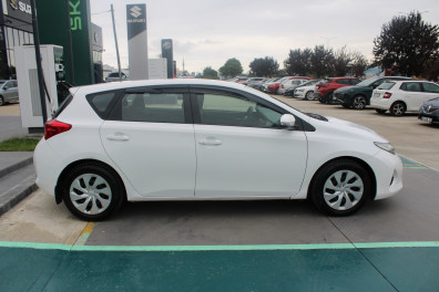 Toyota Auris 1.33 LİFE 2015 Model Düz Vites