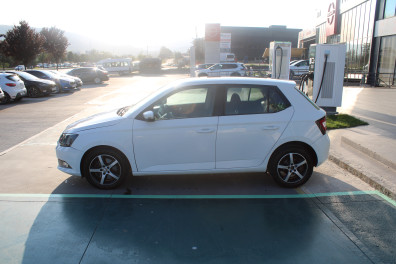 Skoda Fabia 1.2TSİ STYLE CAM TAVAN 2015 Model Otomatik Vites