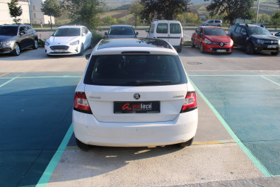 Skoda Fabia 1.2TSİ STYLE CAM TAVAN 2015 Model Otomatik Vites