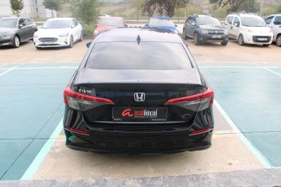 Honda Civic 1.5 ECO ELEGANCE  2022 Model Otomatik Vites