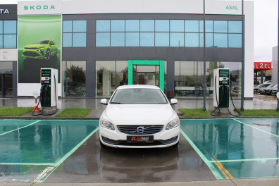 Volvo S60 1.6D D2 PREMİUM 2015 Model Otomatik Vites