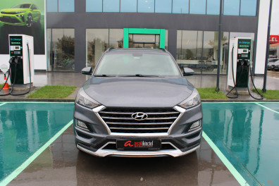 Hyundai Tucson  1.6CRDİ STYLE PLUS 2019 Model Otomatik Vites