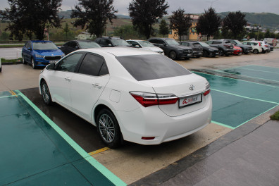 Toyota Corolla  1.6 LPG ADVANCE  2018 Model Düz Vites