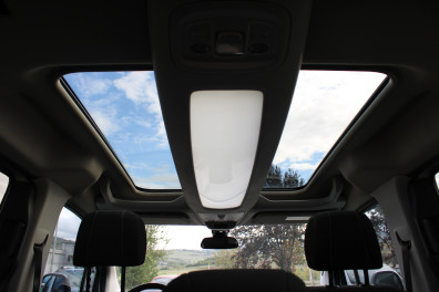 Opel Combo 1.5D ULTİMATE 2023 Model Otomatik Vites