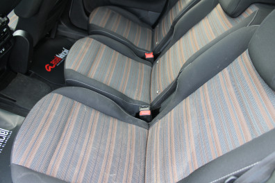 Opel Combo 1.5D ULTİMATE 2023 Model Otomatik Vites