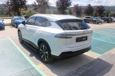 MG E-HS 1.5 PHEV LUXURY 2024 Model Otomatik Vites