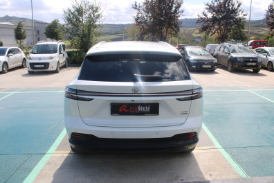 MG E-HS 1.5 PHEV LUXURY 2024 Model Otomatik Vites