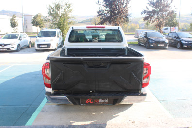Nissan Navara 2.3 DCI 4X4 VİSİA  2016 Model Düz Vites