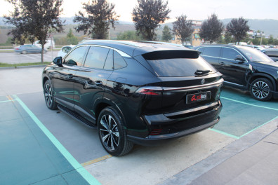 MG HS 1.5 PLUG-İN LUXURY 2024 Model Otomatik Vites