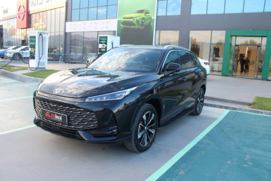 MG HS 1.5 PLUG-İN LUXURY 2024 Model Otomatik Vites