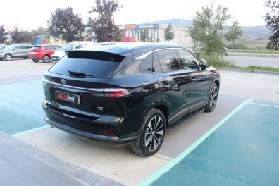 MG HS 1.5 PLUG-İN LUXURY 2024 Model Otomatik Vites