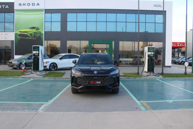 MG HS 1.5 PLUG-İN LUXURY 2024 Model Otomatik Vites