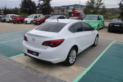 Opel Astra  1.4T EDİTİON PLUS 2020 Model Düz Vites