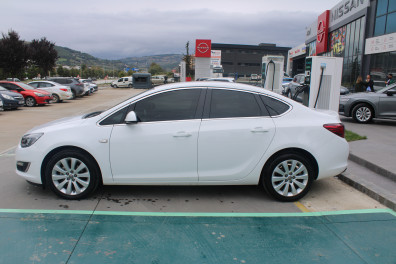 Opel Astra  1.4T EDİTİON PLUS 2020 Model Düz Vites