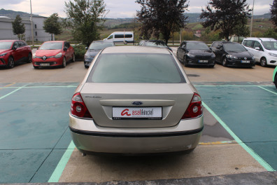 Ford  Mondeo  2.0 TREND 2004 Model Otomatik Vites