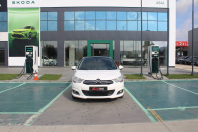 Citroen C4 1.6 E-HDİ EXCLUSİVE CAM TAVAN  2014 Model Yarı Otomatik Vites