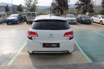 Citroen C4 1.6 E-HDİ EXCLUSİVE CAM TAVAN  2014 Model Yarı Otomatik Vites