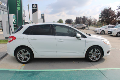 Citroen C4 1.6 E-HDİ EXCLUSİVE CAM TAVAN  2014 Model Yarı Otomatik Vites