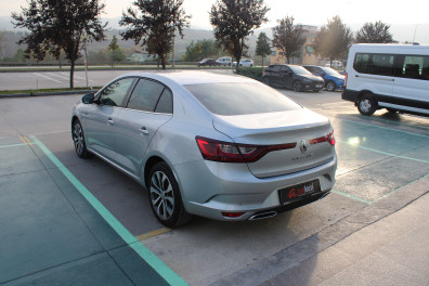 Renault Megane 1.3 TCE İCON 2025 Model Otomatik Vites