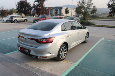 Renault Megane 1.3 TCE İCON 2025 Model Otomatik Vites