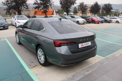 Skoda Octavia 1.5 MHEV PREMİUM 2025 Model Otomatik Vites