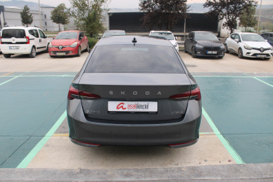 Skoda Octavia 1.5 MHEV PREMİUM 2025 Model Otomatik Vites