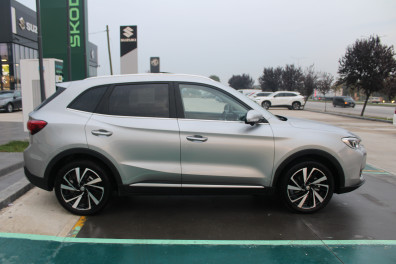 MG ZS 1.5 HYBRİD+ LUXURY 2025 Model Otomatik Vites