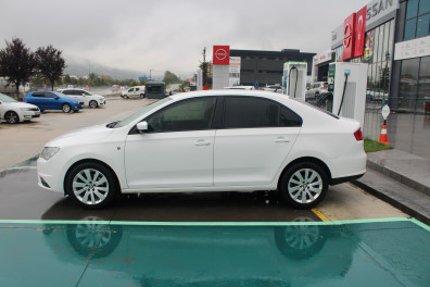 Seat Toledo 1.6 TDİ STYLE 2015 Model Otomatik Vites