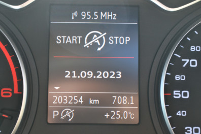 Audi A3 1.6 TDİ AMBİENTE 2015 Model Otomatik Vites