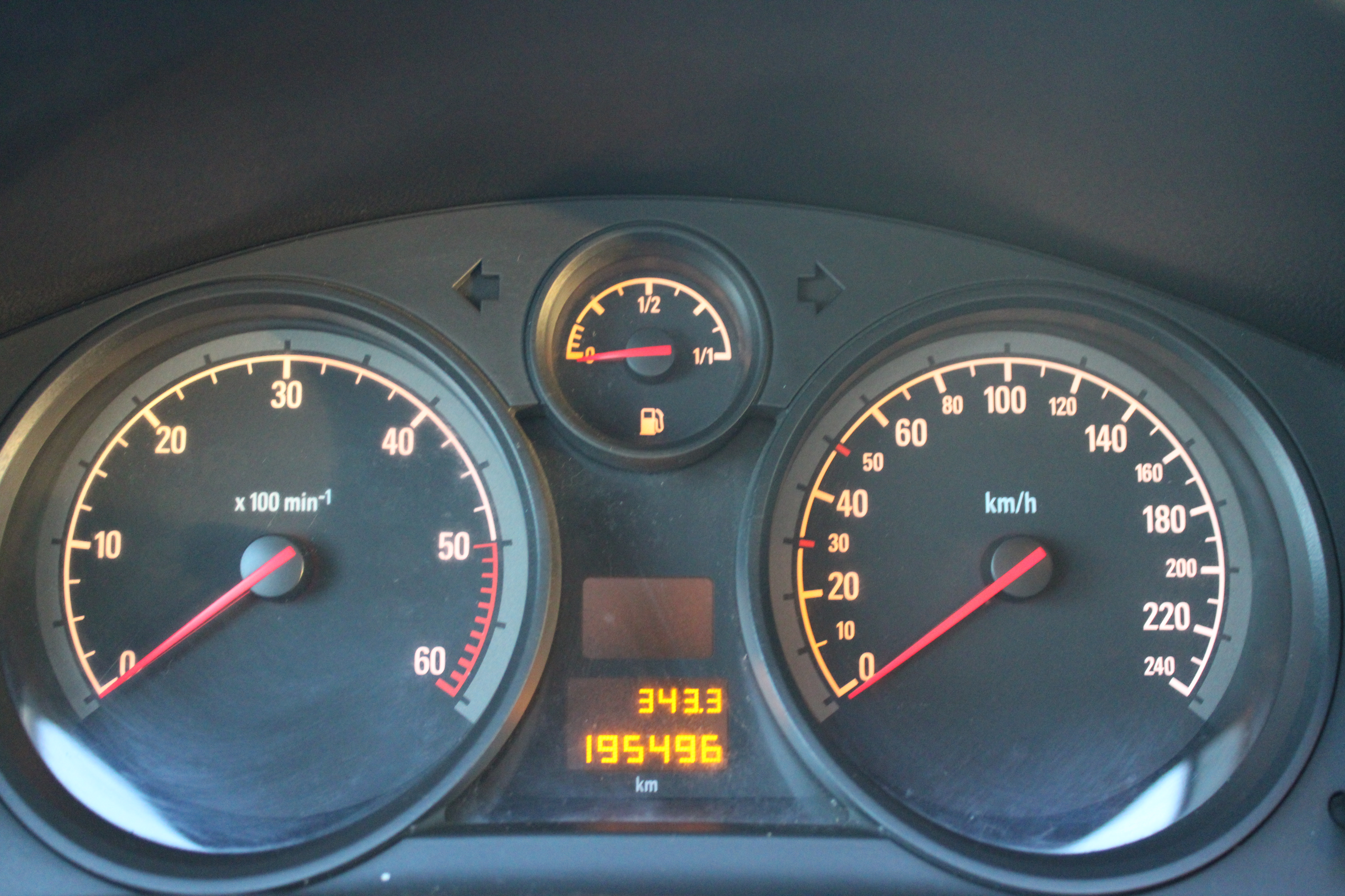 Opel Astra 1.3CDTİ ESSENTİA 2011 Model Otomatik Vites